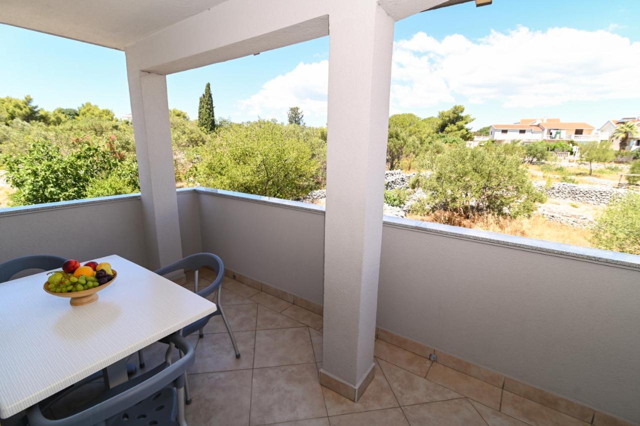 Apartmani Adria Trogir Bagian luar foto