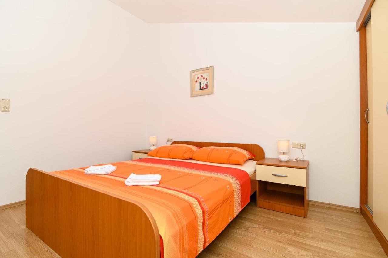 Apartmani Adria Trogir Bagian luar foto