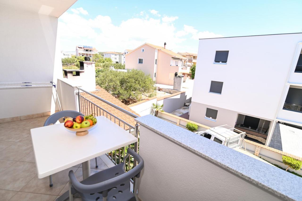 Apartmani Adria Trogir Bagian luar foto